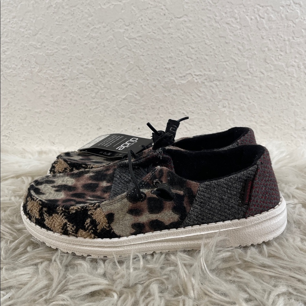 HEY DUDE Wendy Patchwork Java Animal Print Lightw… - image 7